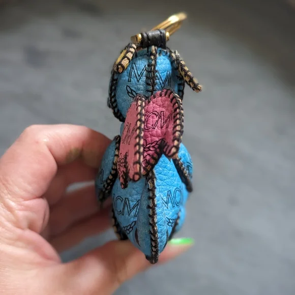 Adorable little MCM dragon in blue and pink, black logo, gold hardware - Picture 4 of 7
